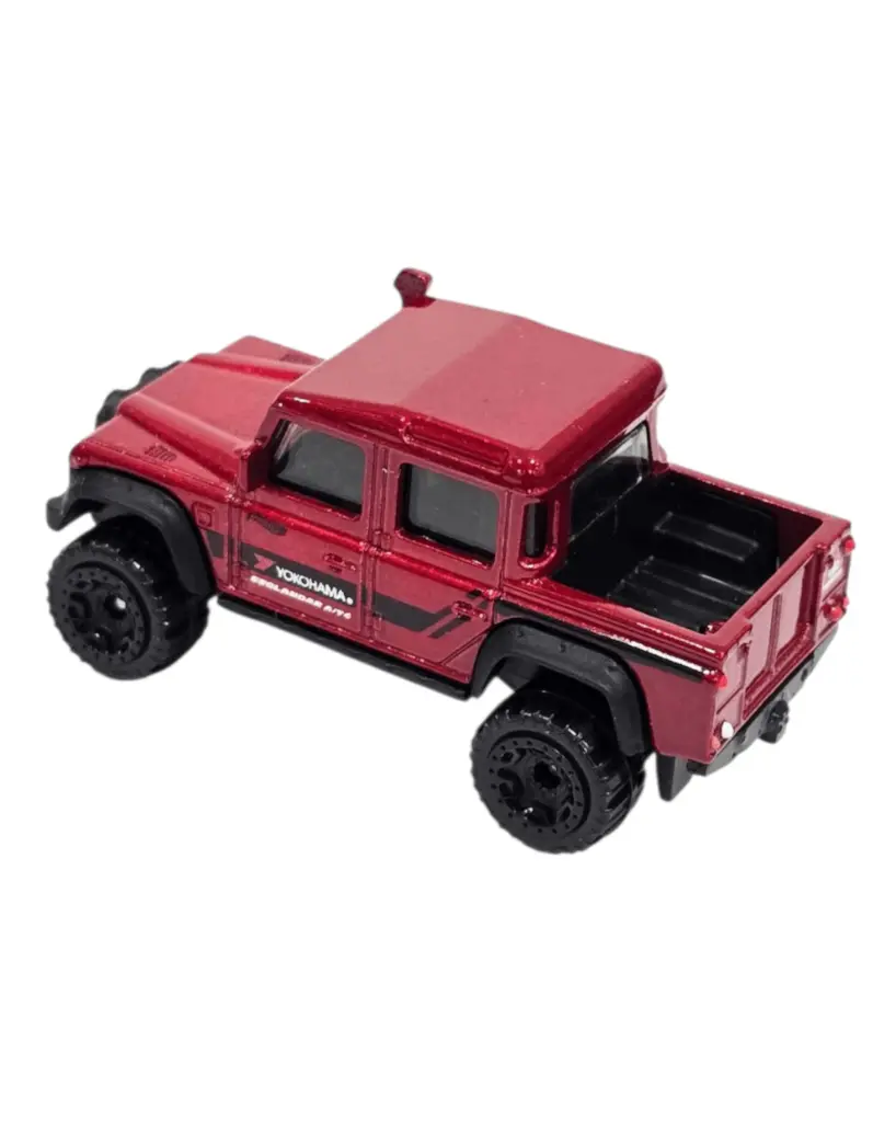 hot-wheels-2015-land-rover-defender-double-cab-red-uncarded-658798 (1).webp